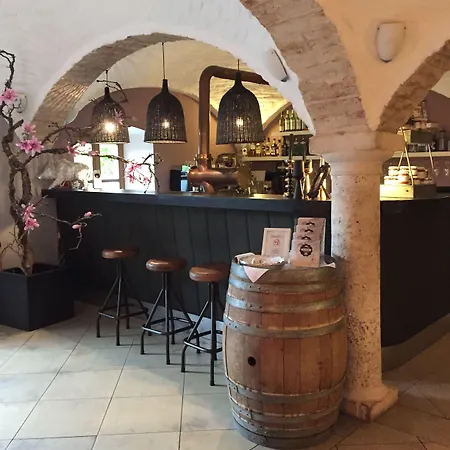 Augustlhof Restaurant & Hotel 3*